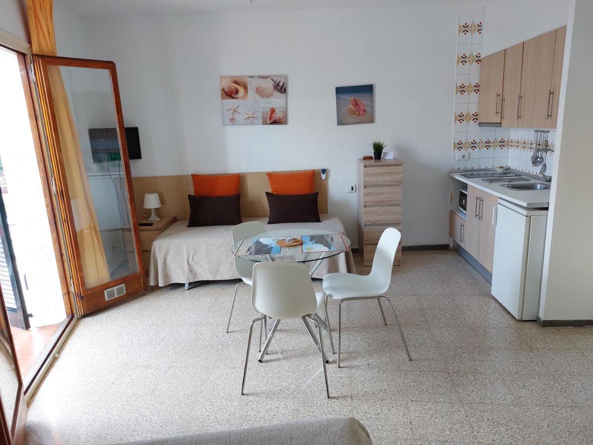 Apartamentos El Sol Tossa de Mar Ngoại thất bức ảnh