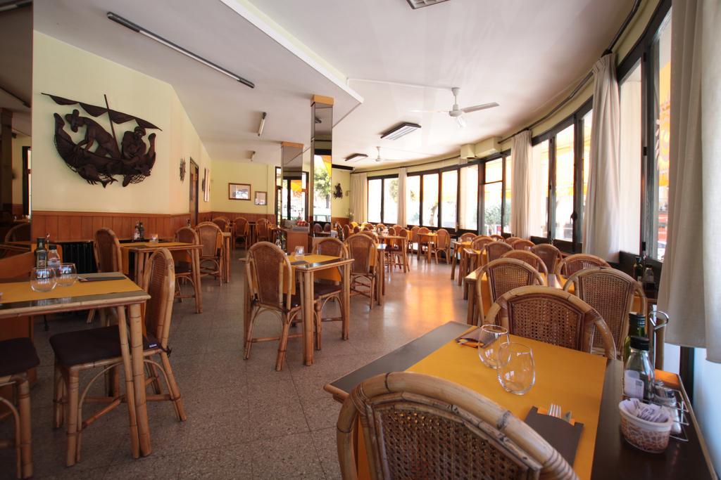 Apartamentos El Sol Tossa de Mar Ngoại thất bức ảnh